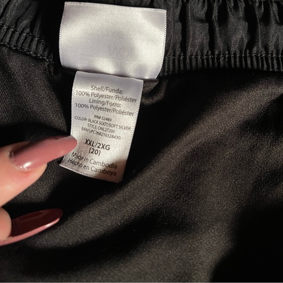 Danskin Now Black/Gray Athletic Shorts with Built in Liner Sz 2x - Picture 6 of 7